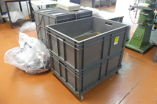 6x crate with trolley