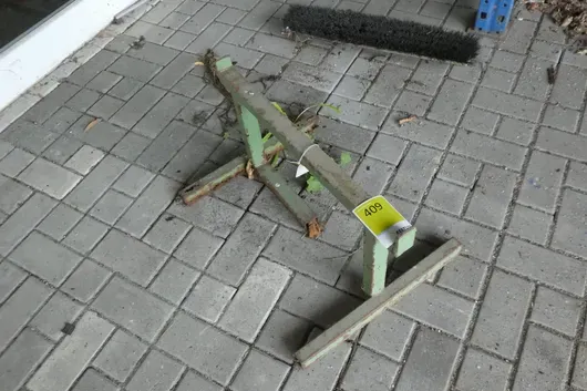 1x стальная подставка