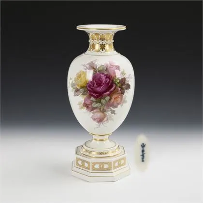 Vase Art nouveau avec peinture douce. KPM Berlin