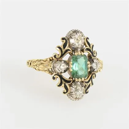 Ring mit grünem Farbstein, wohl Smaragd