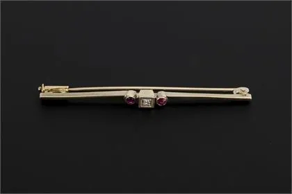 Small Art Deco bar brooch