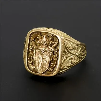 Signet ring