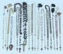 Chapelets, 26 pièces – matériaux divers, L= 33-65 cm, 19e/20e s. ;