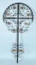 Croix de chemin – fer forgé, décorations courbes avec fleurs, H= 170 cm, L= 83 cm, 2e moitié 20e s.;