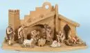 Crèche de Noël – bois, 20 x 40 x 18 cm, avec 9 figurines en bois polychromées, H= 3-10 cm