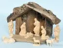 Weihnachtskrippe – Holz, 21 x 31 x 18 cm, mit 9 Holzfiguren, H= 2,5-10,5 cm;