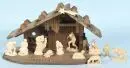 Crèche de Noël – bois teinté brun, 19 x 36 x 18 cm, avec 11 figurines en bois, H= 2-7 cm