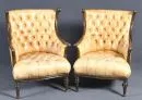Sessel, 2 Stück – Nussbaum, gedrechselte Vorderbeine, Sitzfläche und Lehne mit Lederbezug im Chesterfield-Stil, H= 96 cm;