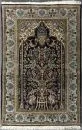 Gebets-Ghoum, Persien, 108 x 157 cm – Wolle, dunkelblaugrundig, großes florales Motiv, hellblaue Hauptbordüre;