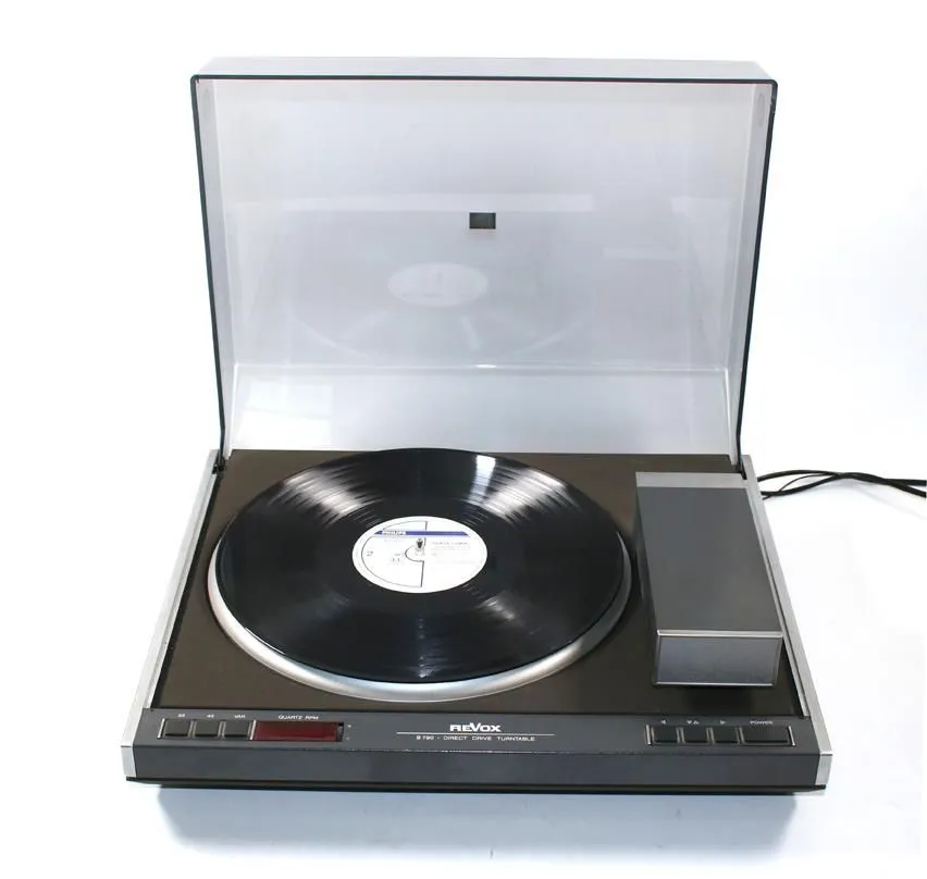 Revox Plattenspieler – Model B 790