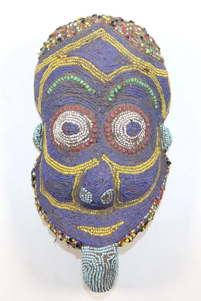 Bamileke Glasperlen- – Maske