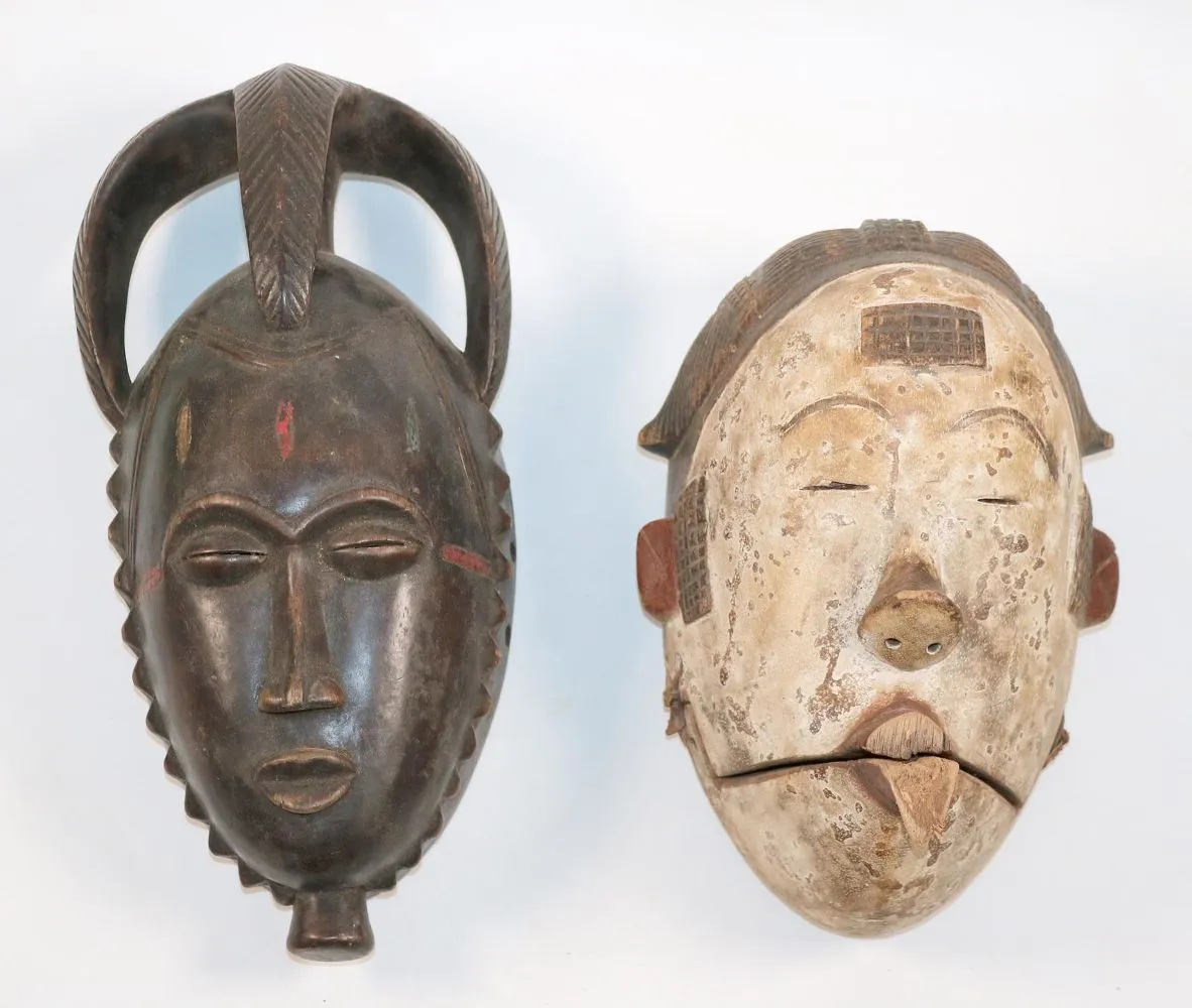 Ogoni Nigeria – Klappkiefermaske mit Farbfassung