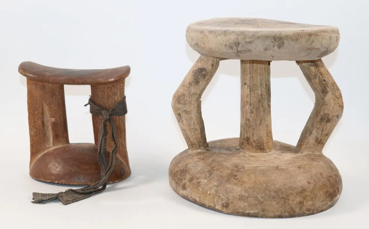 Paar Kopfstützen – Afrika, Holz geschnitzt