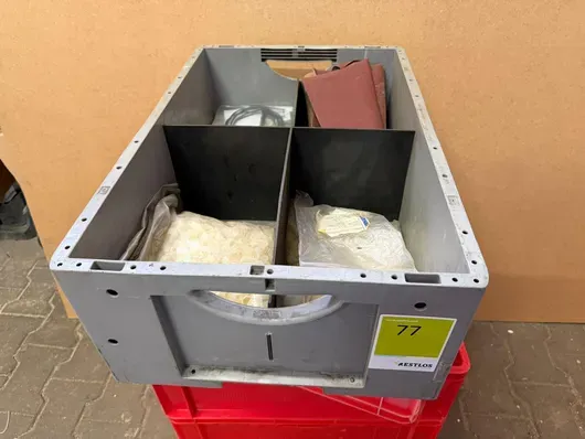 Lot d'accessoires électriques