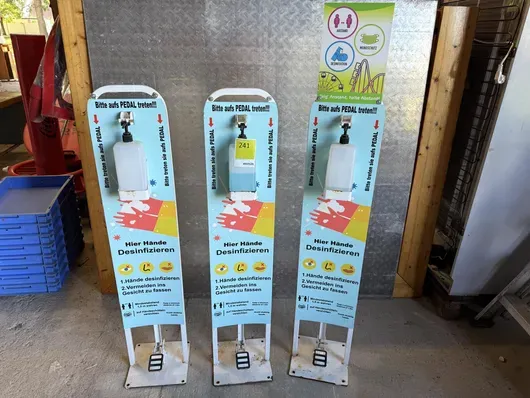 Partij desinfectiemiddeldispensers