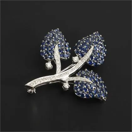 Broche en forme de branche