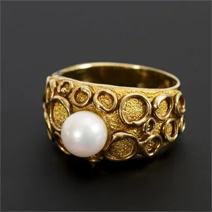Bague de haute qualité avec perle
