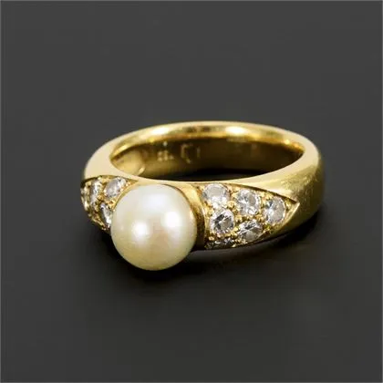 Bague avec perle et brillants