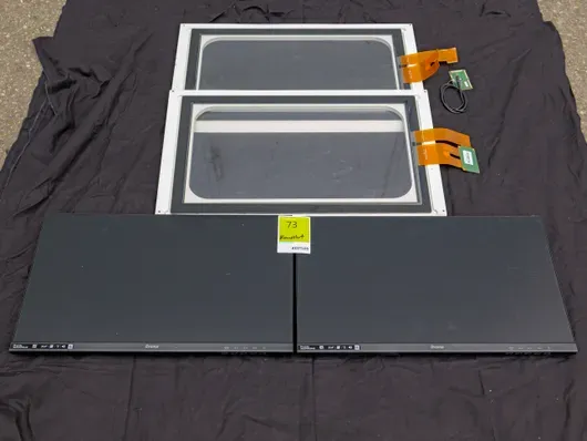 Display 2x with 2x touch panel 24 inch