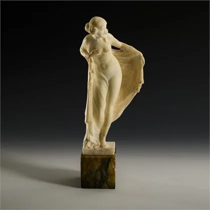 Petite figure féminine Art nouveau