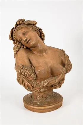 Buste d'une femme avec des vignes