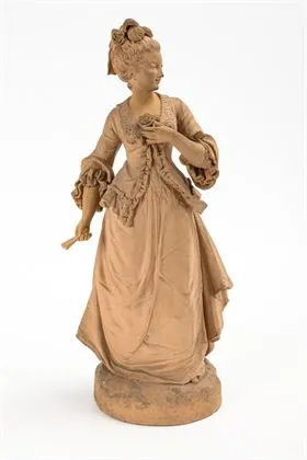 DUBOY, P. Terracotta sculptuur van een rococo dame met waaier