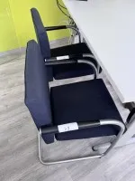 2 bezoekersstoelen