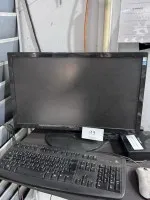 1 moniteur TFT grand écran HannsG