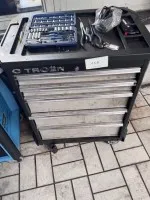 1 workshop trolley with small tools