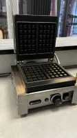 1 waffle iron Hendi