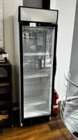 1 Glastürenkühlschrank Carrier GD380