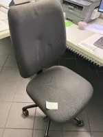 1 krzesło obrotowe