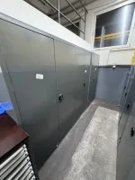 3 Metallwerkzeugschränke mit Inhalt