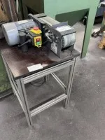 1 ponceuse à bande Grit by Fein avec table support