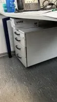 1 bureau avec table trapèze - enlèvement après autorisation