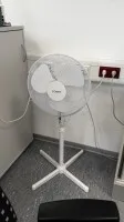 2 staande ventilatoren