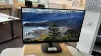 1 moniteur TFT grand écran Philips, 27 pouces avec station d'accueil