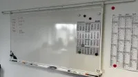 1 whiteboard met geleiderail