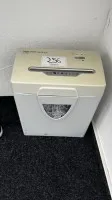 1 destructeur de documents Shredcut 8240 CC
