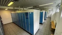 1 Pos. Spinde Lista, 3-türig, 44 Stück