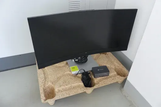 Ensemble technique - Moniteur HP + clavier et souris