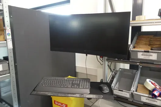 Kit technique - 2x moniteur HP + clavier et souris