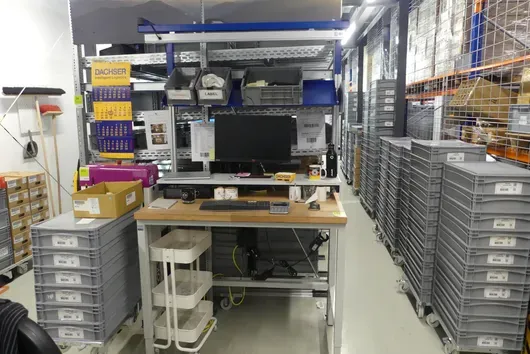 Work table - without contents