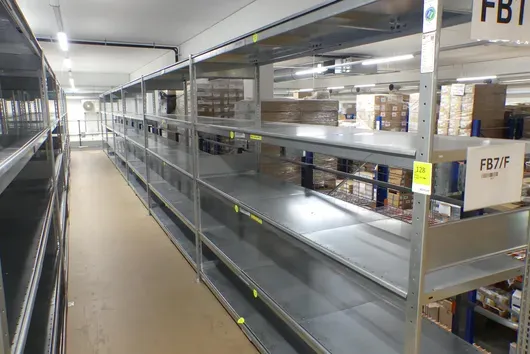 Light-duty shelving - 6 bays