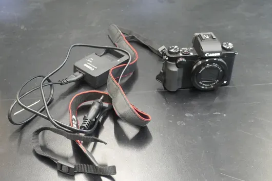 Canon - Camera