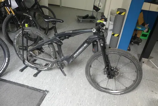 PORSCHE-ROTWILD eBike Cross