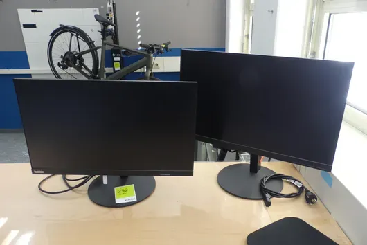 2x Moniteur LENOVO ThinkVision