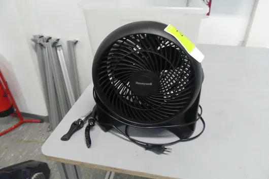 HONEYWALL Table Fan