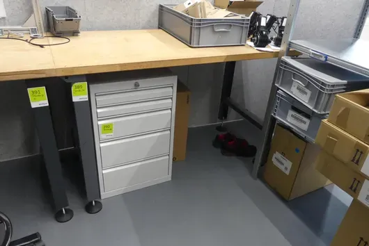 Table de travail - sans contenu