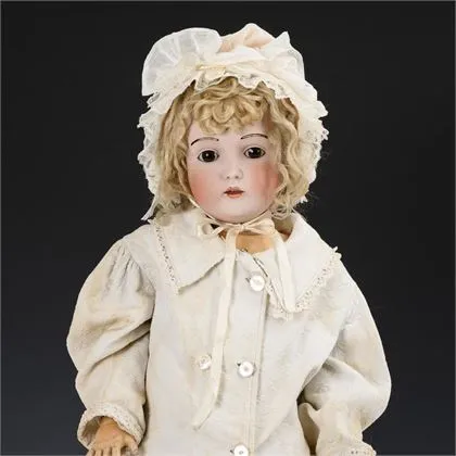 Poupée fille blonde avec sourcils en fourrure. J.D. Kestner
